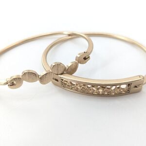 Gold Tone Matte Finish Ovals Circles Hinge Bracelet Set 6.5"